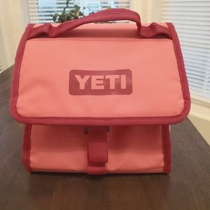 Yeti Daytrip Lunch Box